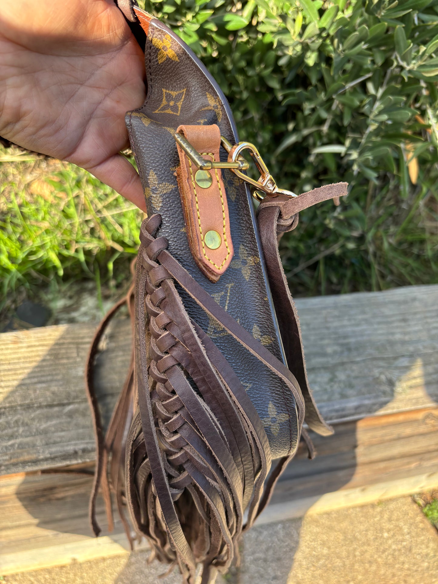 Saddlewood crossbody